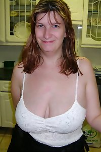 busty bodacious senior wifey Liz