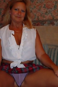 devours housewife with milky hair rides on fuck-stick